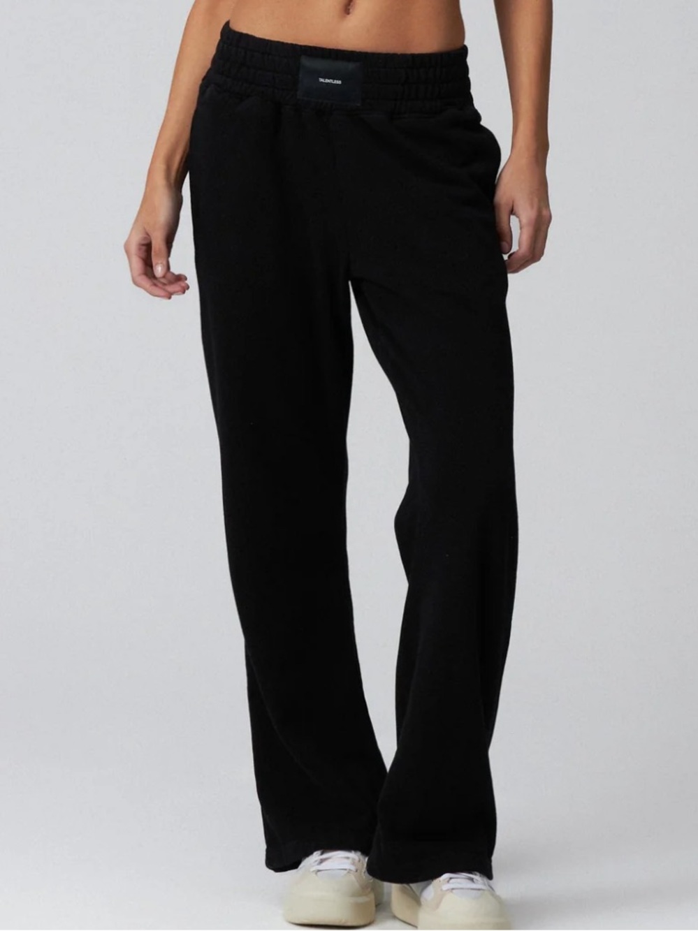 Talentless Women’s Black Wide-Leg  boxing Sweatpants size medium